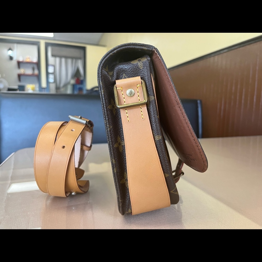 Louis Vuitton Cartouchiere MM Monogram - Picture 5 of 12